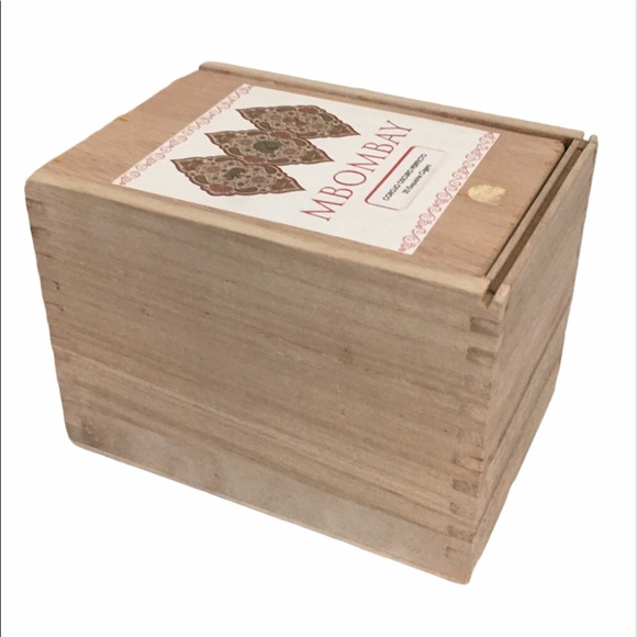 🧳3/$20🧳 MBOMBAY WOOD CIGAR BOX - Picture 1 of 5